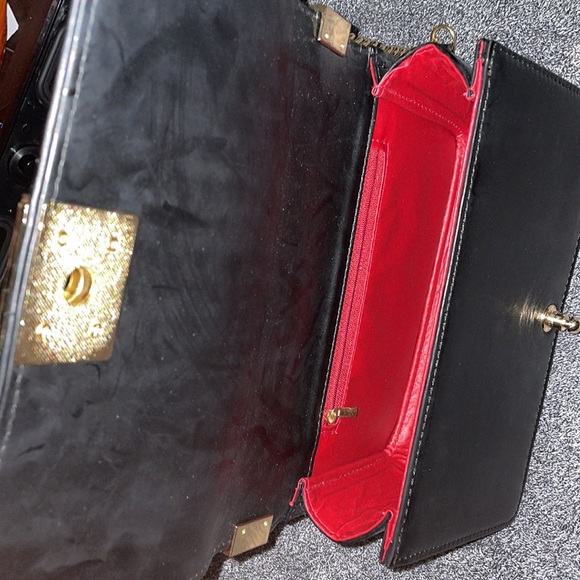 Black & Gold Chain Purse - Picture 3 of 3